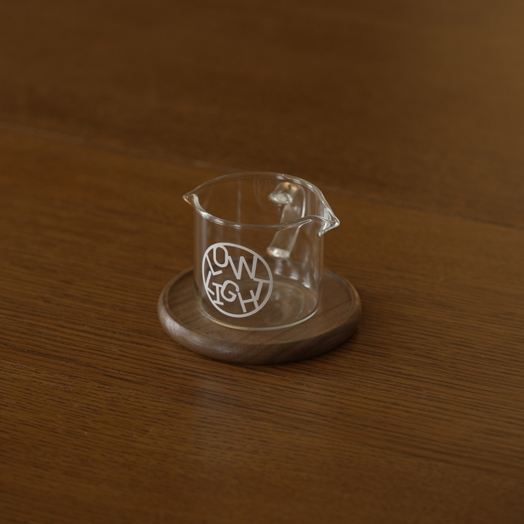 Shot pourer